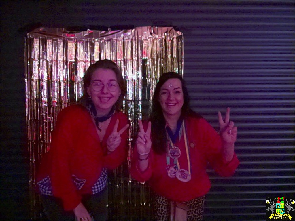 ../Images/Jeugd Opwarmbal Photobooth 005.jpg